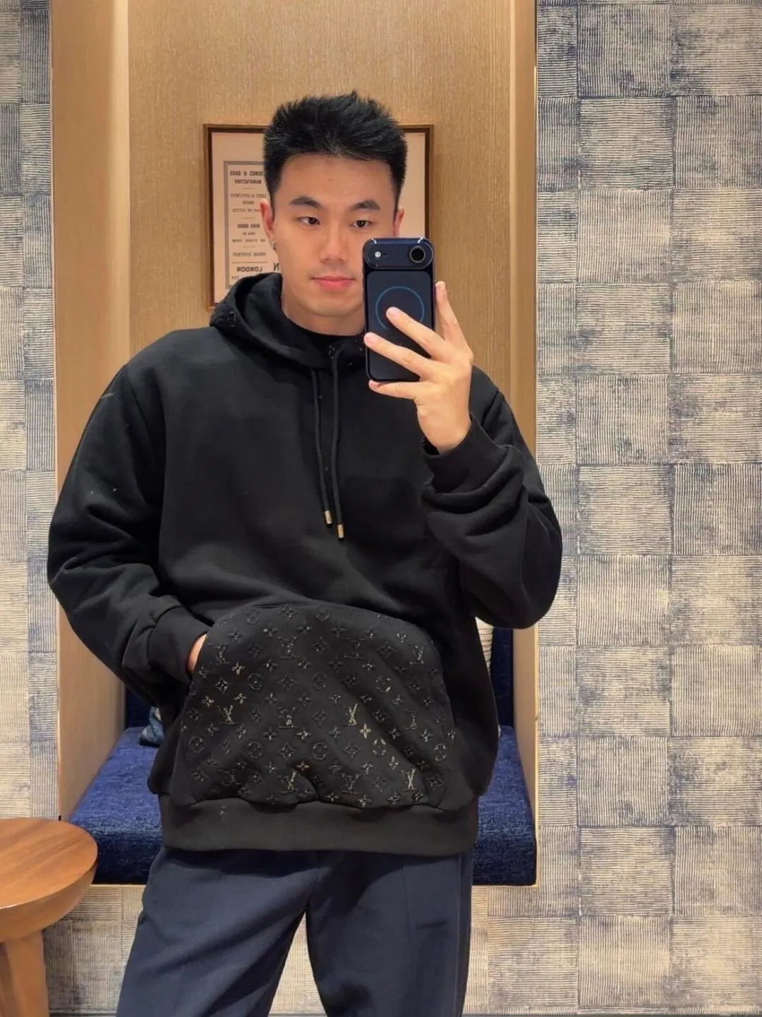 Louis Vuitton/Louis Vuitton presbyopic embossed hooded sweatshirt